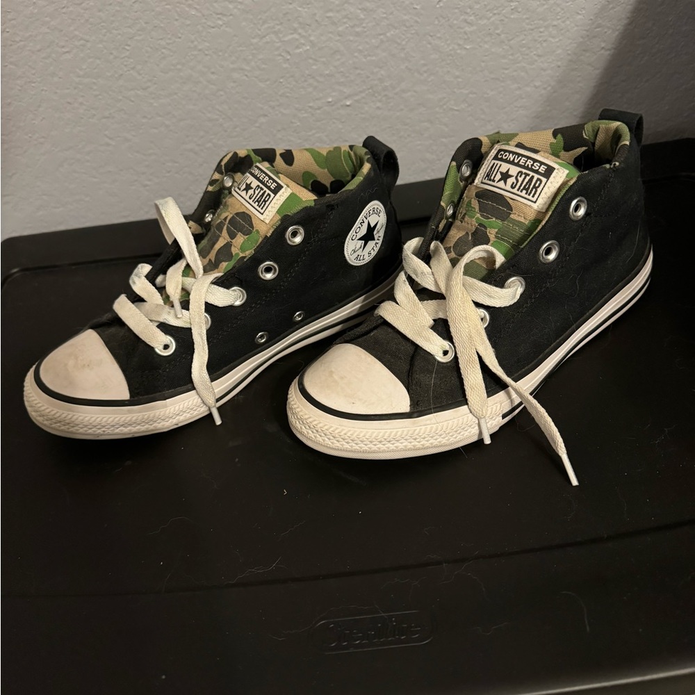 Converse all star boys size 3 sneakers